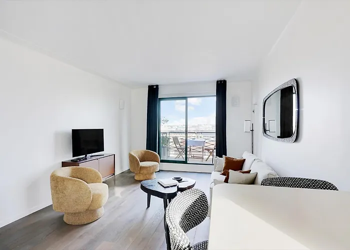 Апартаменты Tour Effeil - Unesco *